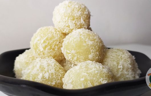 coconut laddu featured